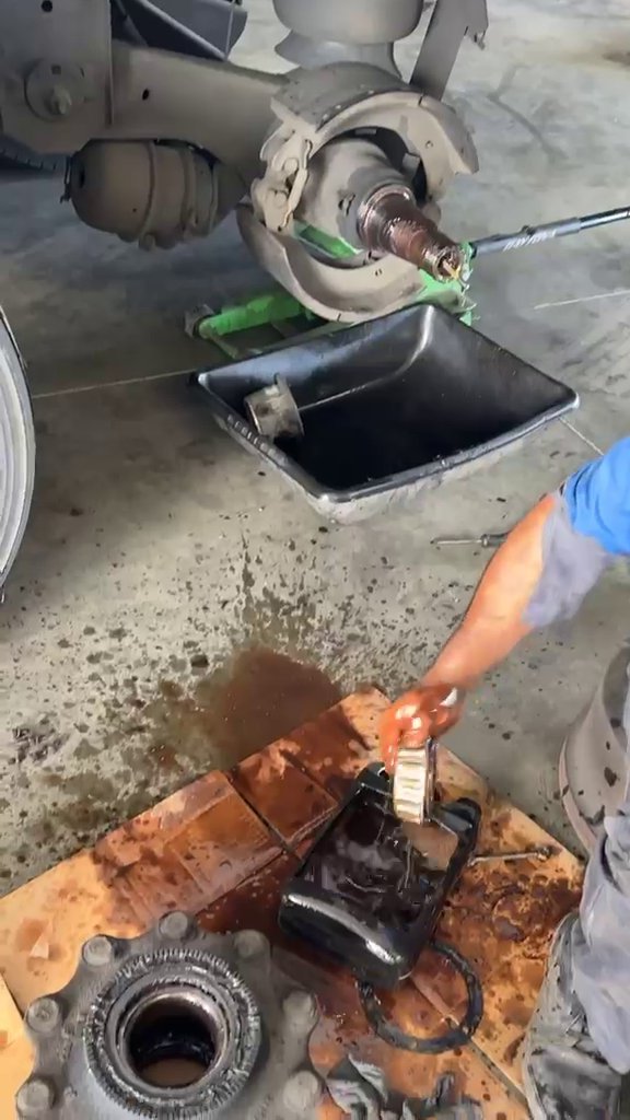 Wheel Hub Service